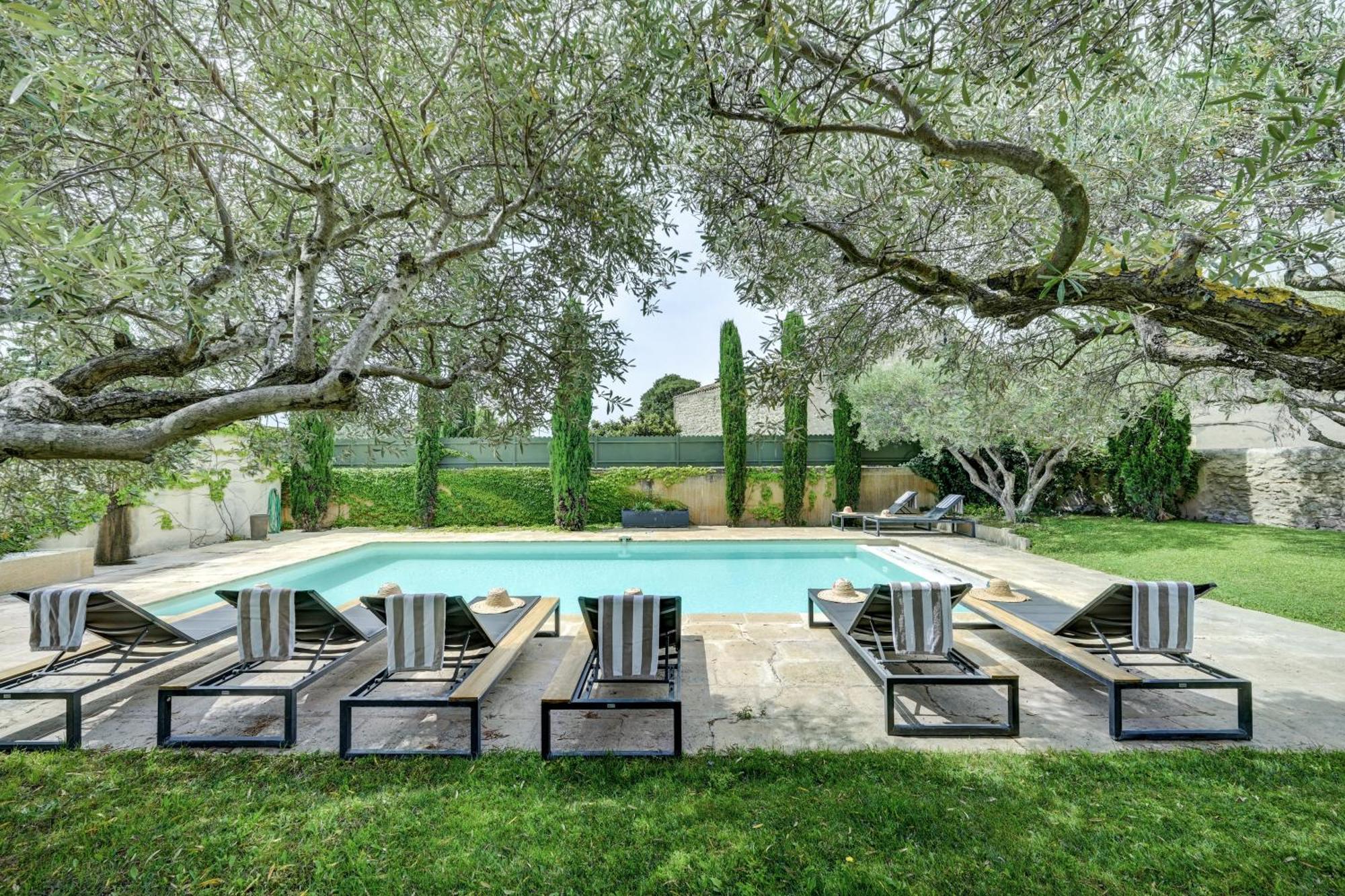 La Belle Vie Hotel Saint-Hilaire-d'Ozilhan Ngoại thất bức ảnh