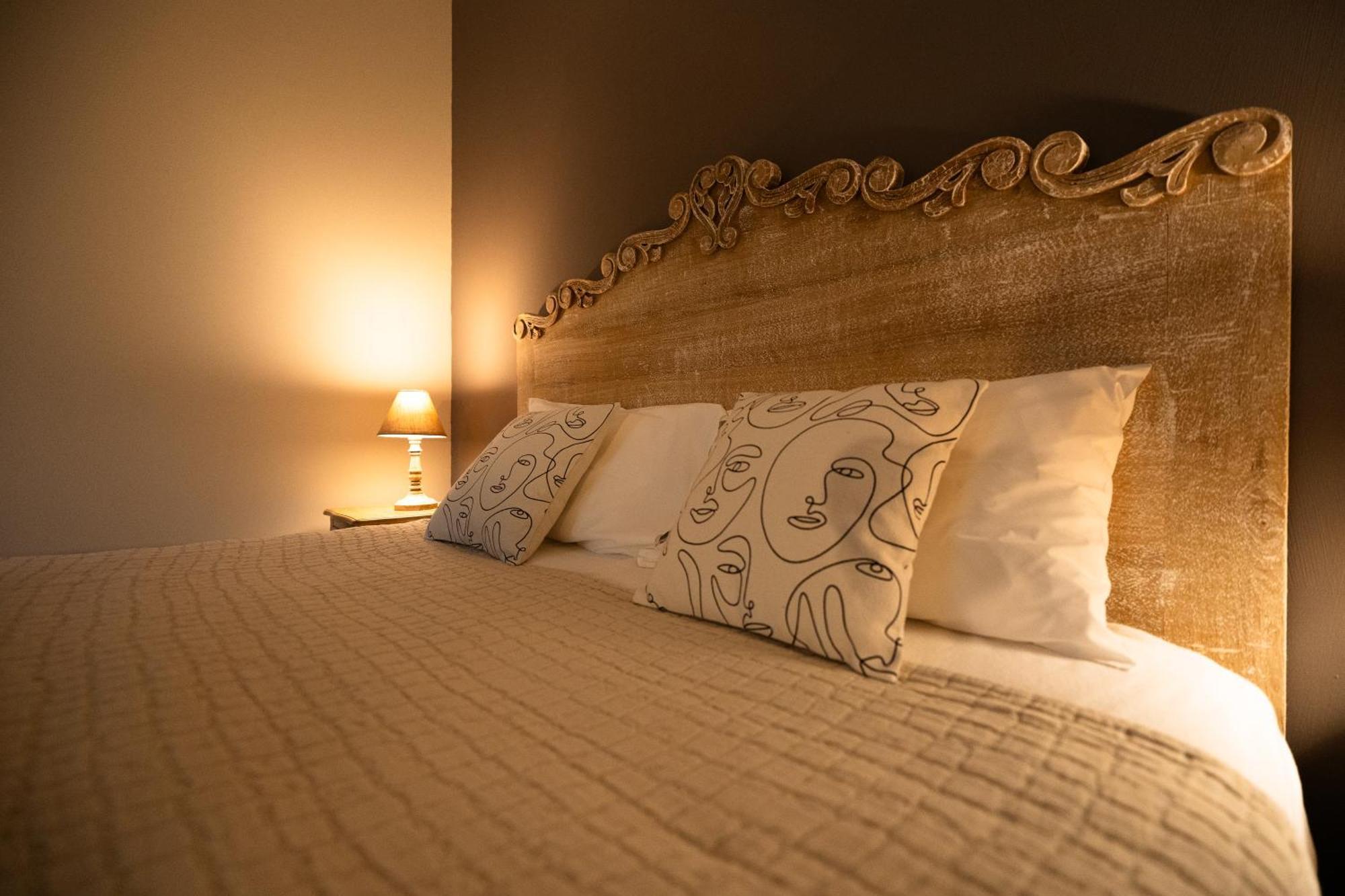 La Belle Vie Hotel Saint-Hilaire-d'Ozilhan Ngoại thất bức ảnh